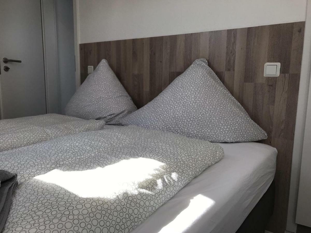 Wohnen Am Wanderweg Apartamento Aurich Exterior foto